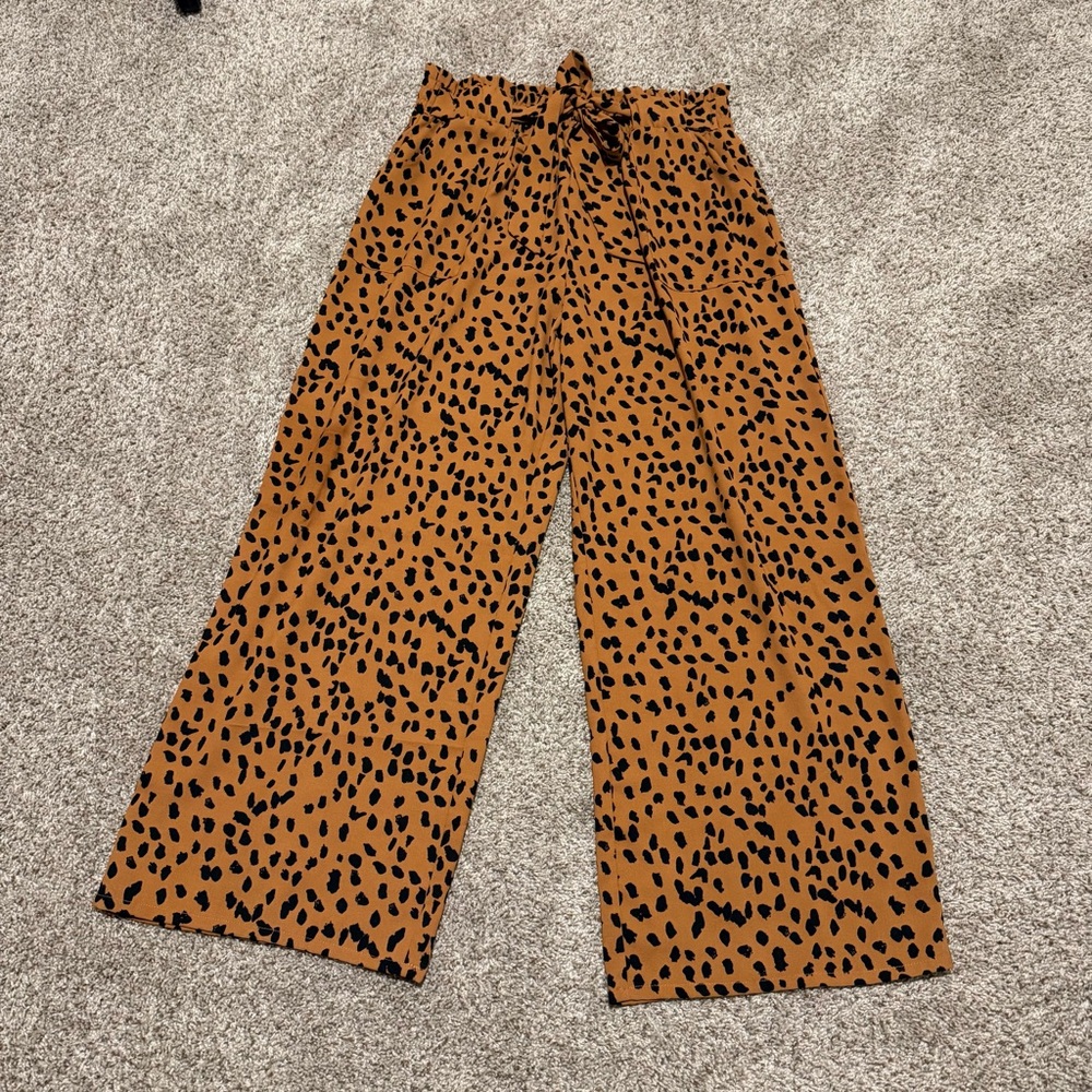 Leopard Wide Leg Pants - Picture 2 of 10